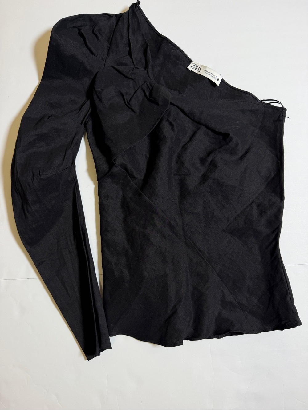 ZARA Black Asymmetric One-Shoulder Long Sleeve Top
